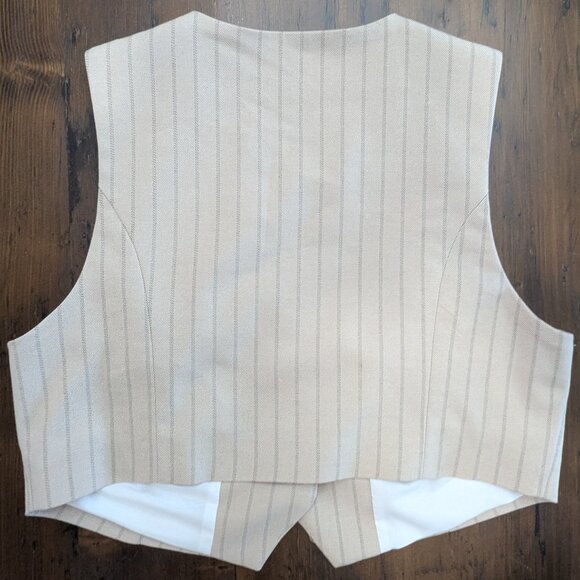 River Island, cropped, sophisticated pinstriped vest - US S - Picture 3 of 8